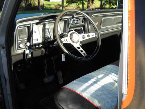 dashboard for ford f150 indy pace truck.