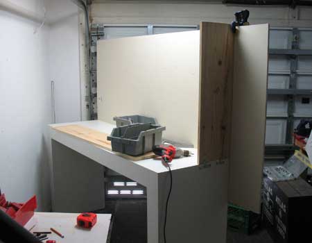 building model work benches