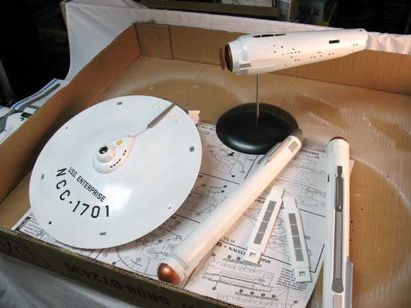 the polar lights enterprise saucer decals