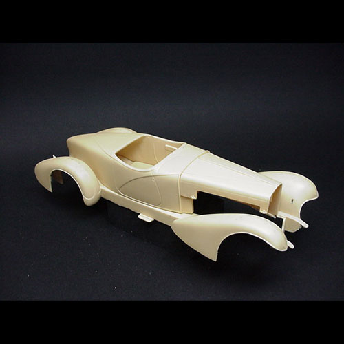 1/16 Duesenberg 1933 Boattail SJ モデルキット The Great Canadian Model Builders Web Page!: 1933 Duesenberg