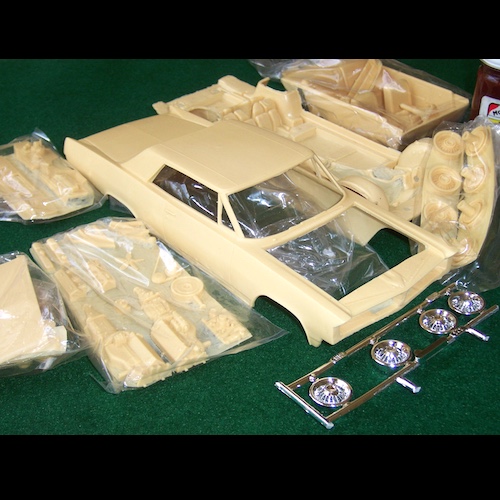 1963 Pontiac Grand Prix Model Car World